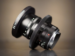 Voigtlander 75mm f/1.8 Heliar Classic